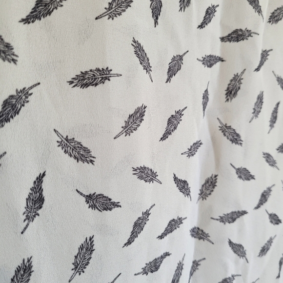 Bardot Feather Print Blouse - Picture 7 of 7